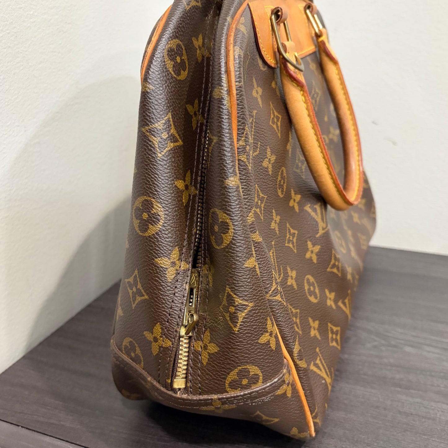 #8259 LOUIS VUITTON Deauville