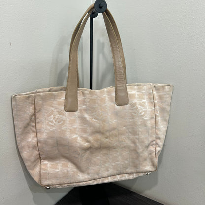 1053 CHANEL Travel Ligne Tote Neutral