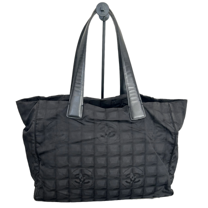 1011 CHANEL Travel Ligne Tote Black