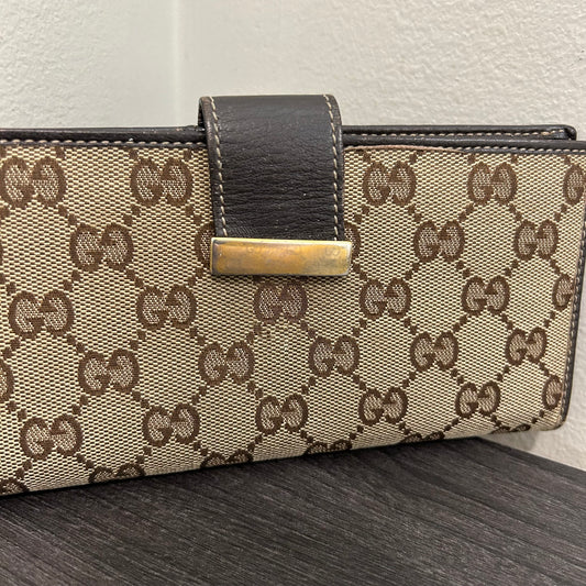CLEARANCE #211 GUCCI Bifold Wallet