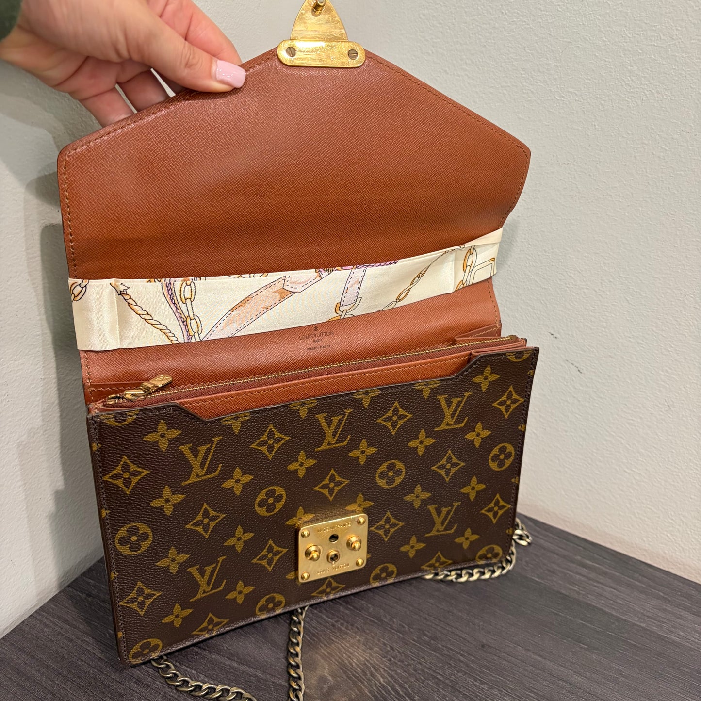 #1101-15 LOUIS VUITTON Monogram Monceau 27 with Removable Chain