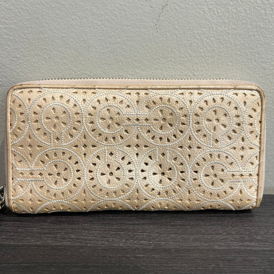 CLEARANCE COACH Wallet