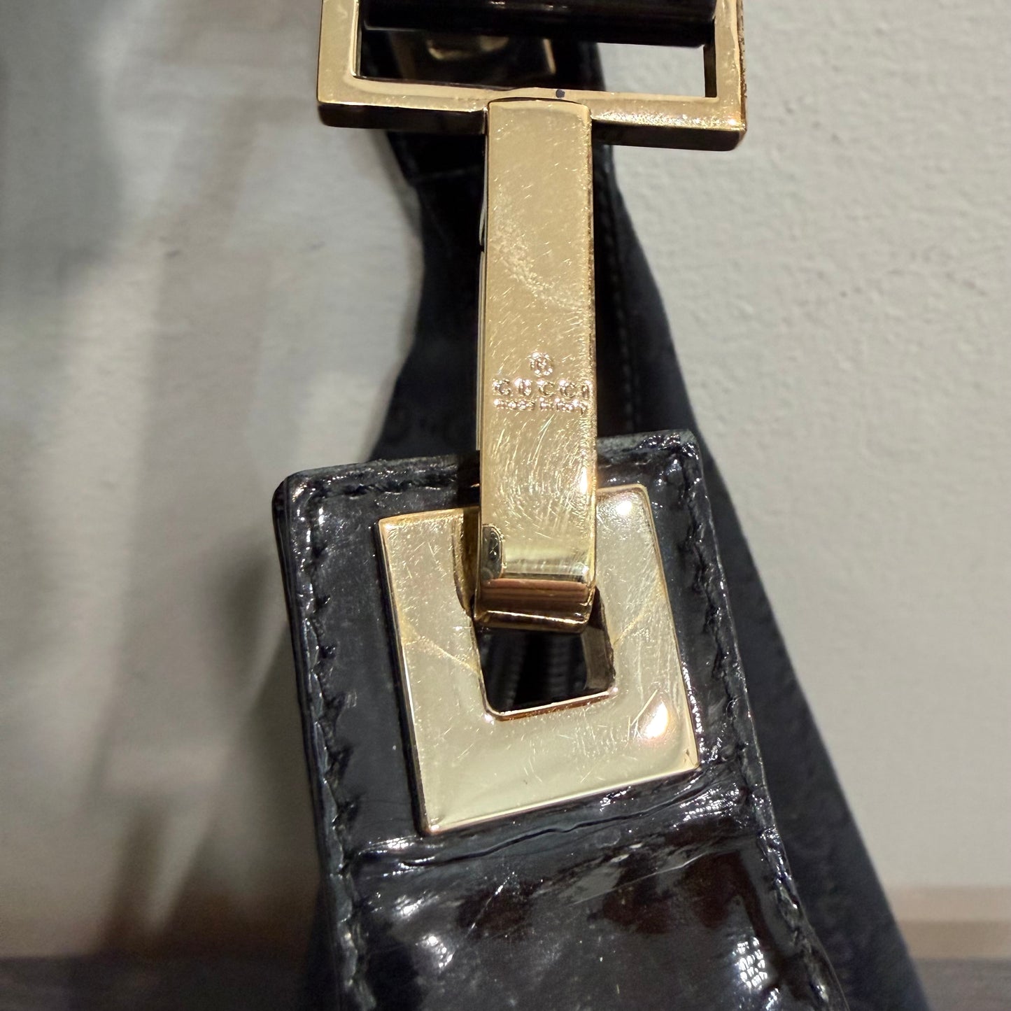 #9109 GUCCI Black GG Canvas & Patent Leather Shoulder Bag