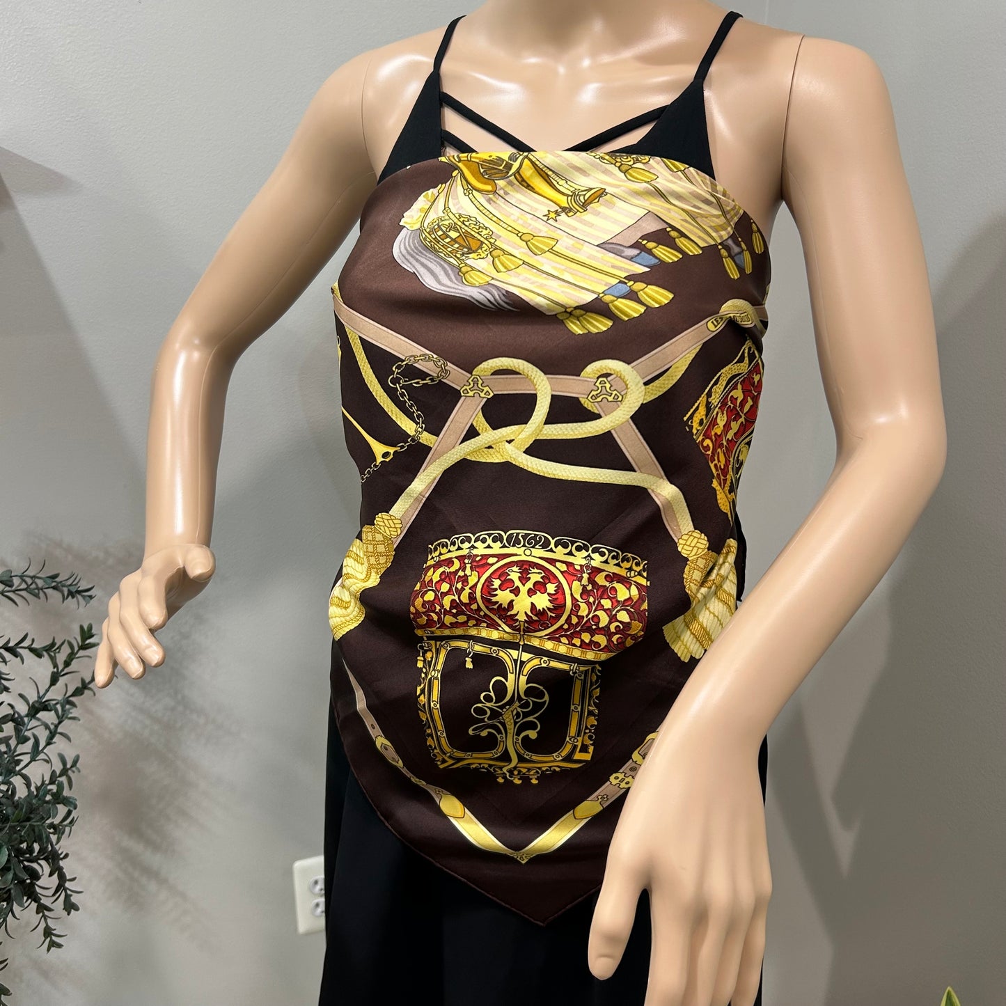 4002 HERMÈS 90cm Silk Scarf MSRP $620