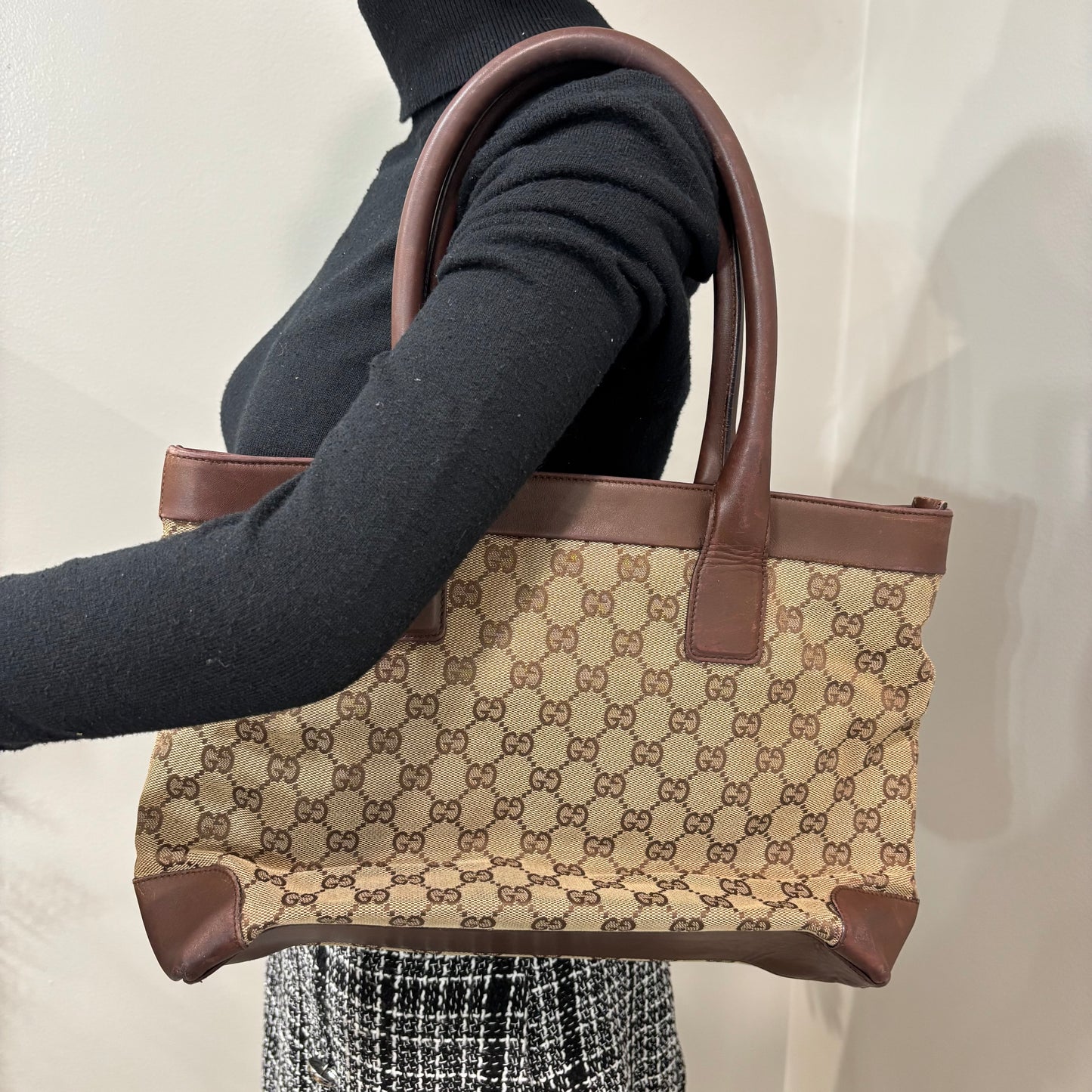 1130 GUCCI Brown Tote