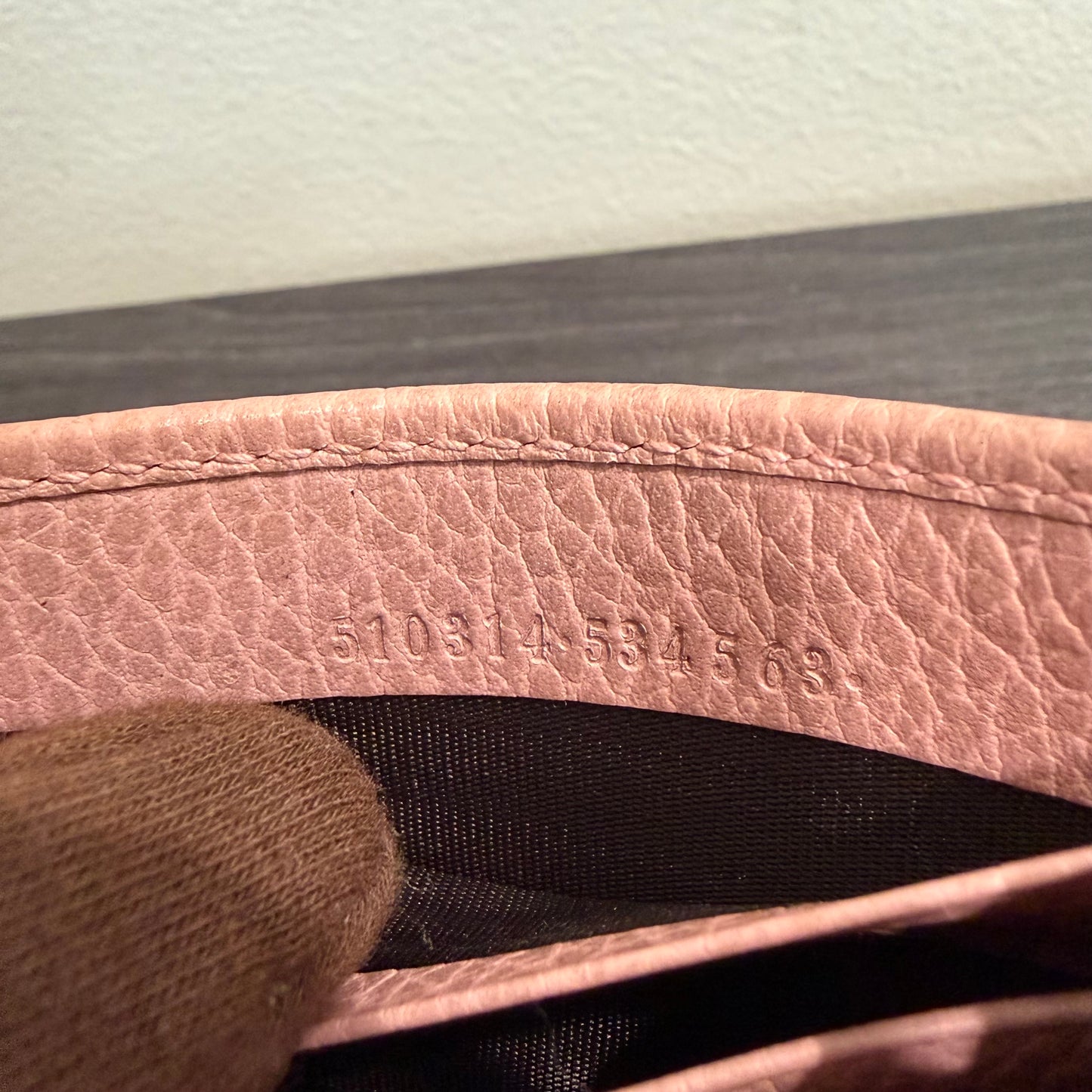 #9106 GUCCI Interlocking G Pink Leather Wallet on Chain