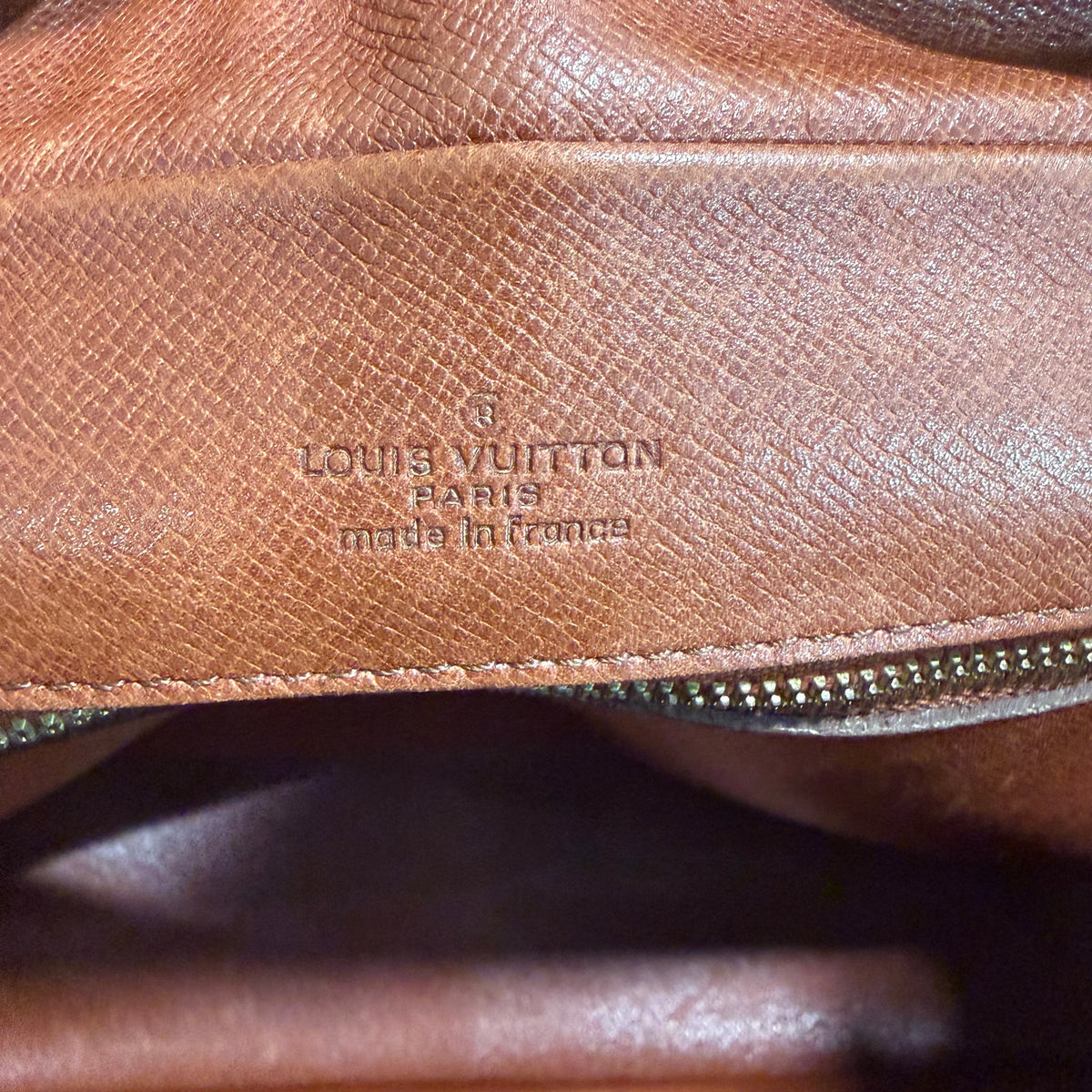 #108 LOUIS VUITTON Nile Crossbody
