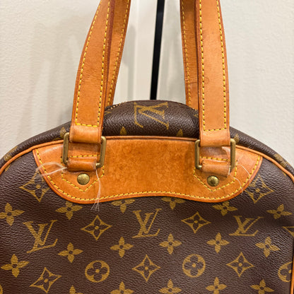 8913 LOUIS VUITTON Monogram Excursion