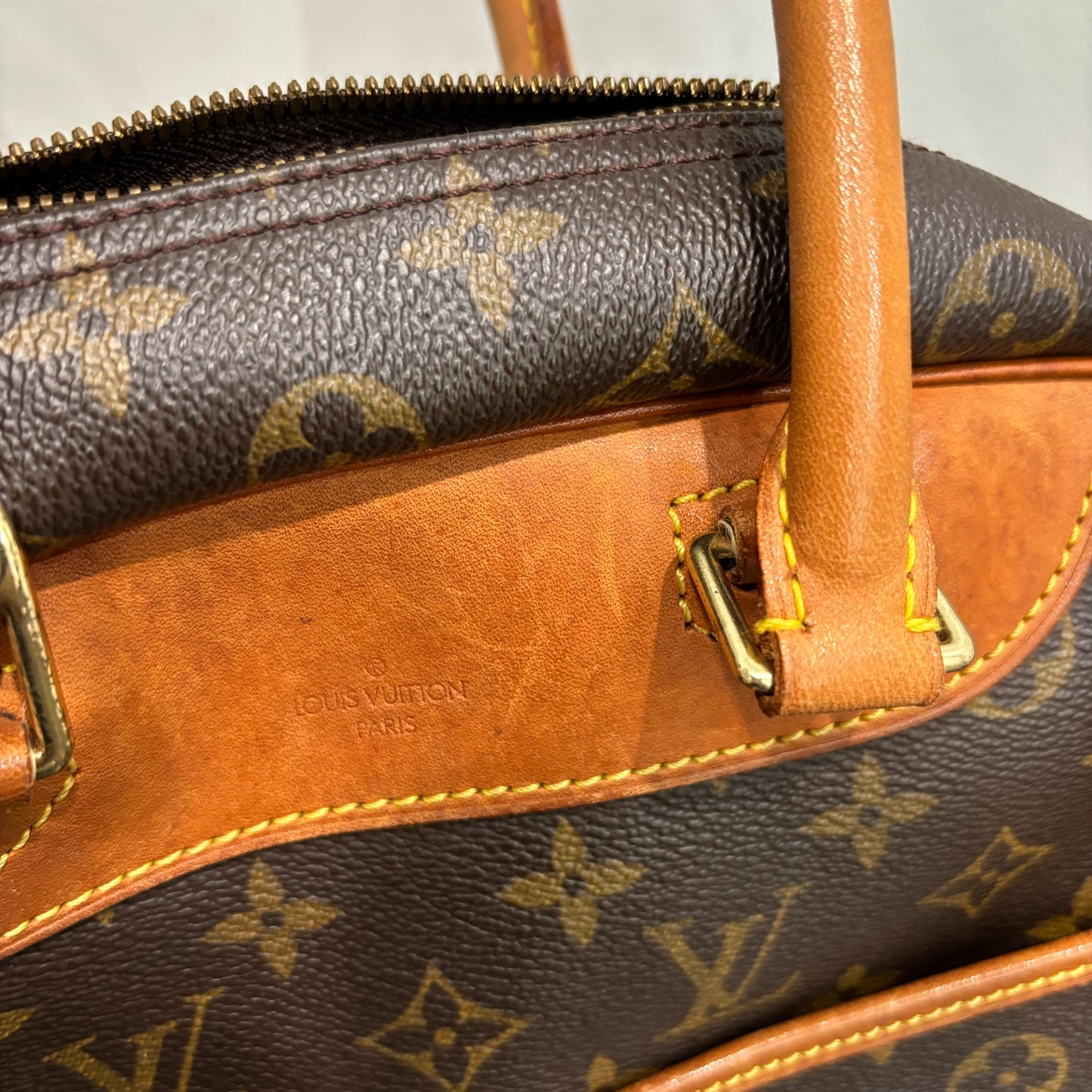 #326 LOUIS VUITTON Deauville