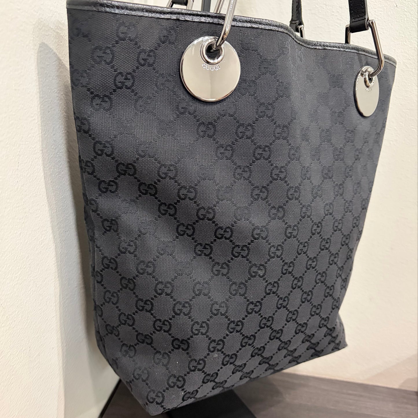 #8256 GUCCI Black GG Canvas Eclipse Tote