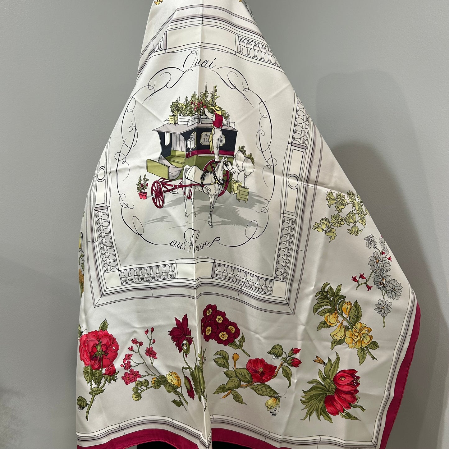 4001 HERMÈS 90cm Silk Scarf MSRP $620