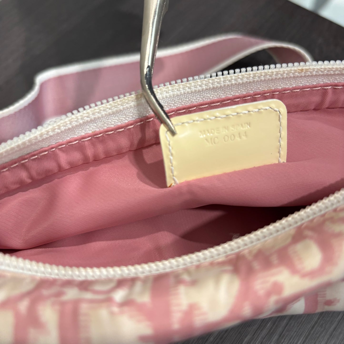 8865 CHRISTIAN DIOR Pink Sling Bag