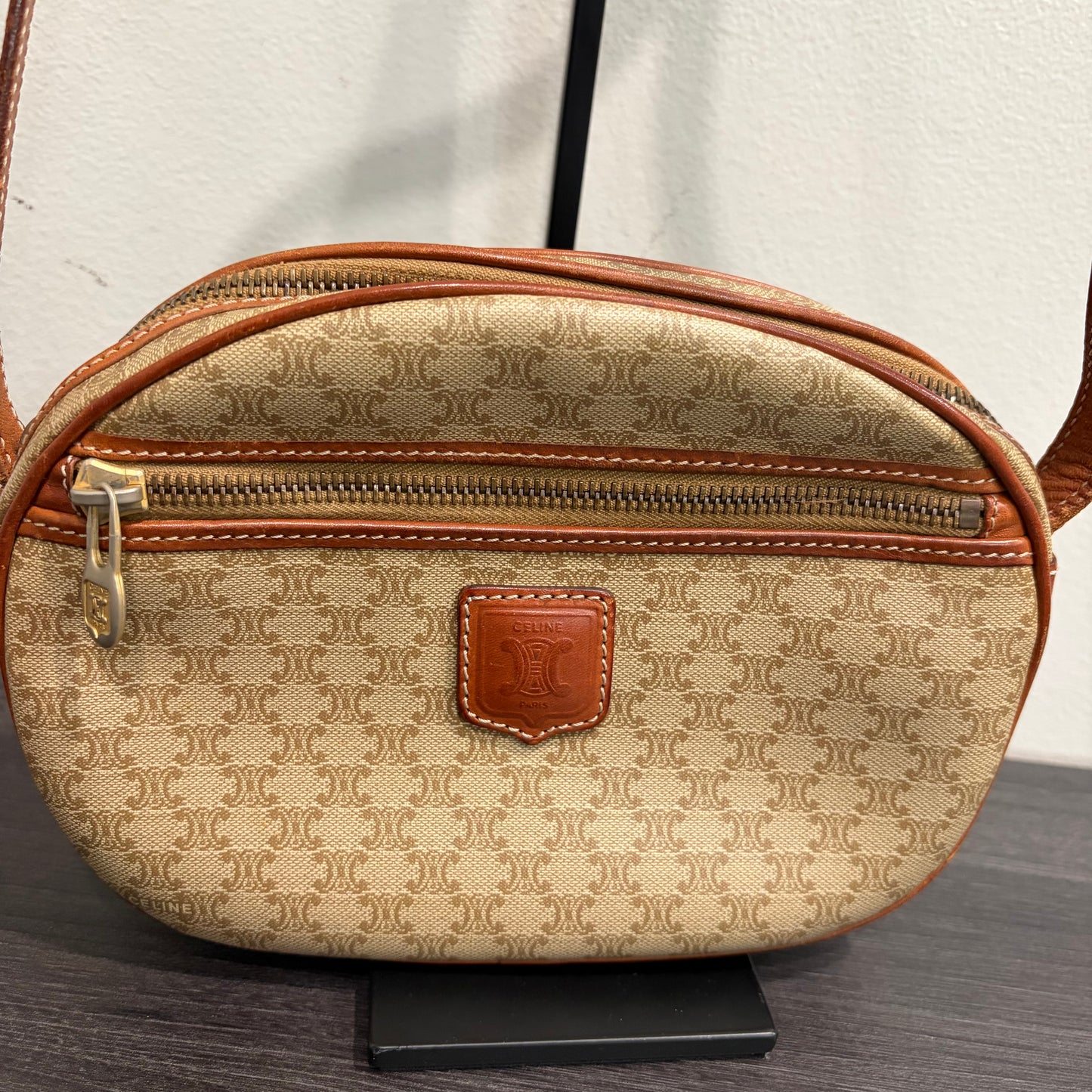 8916 CELINE Vintage Crossbody