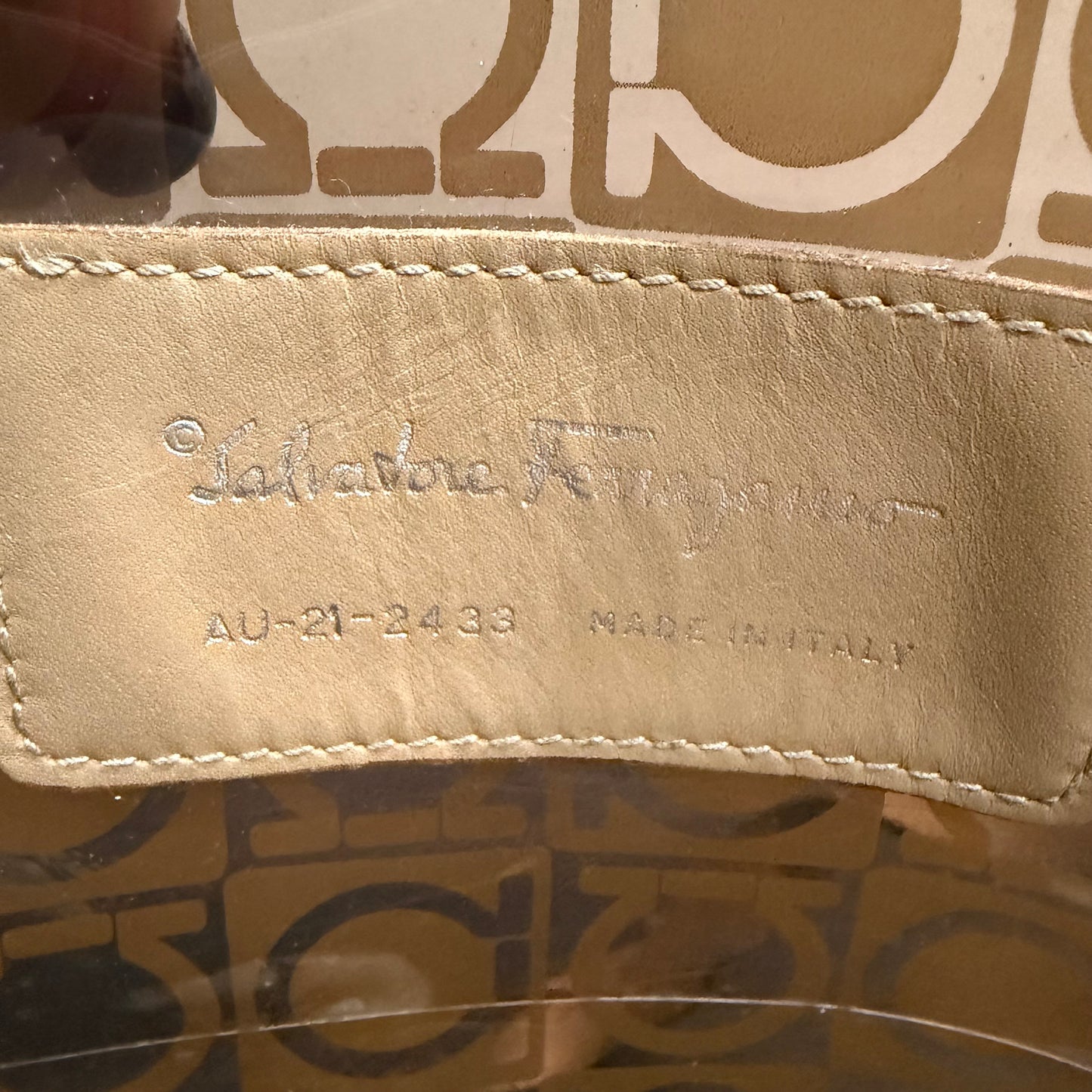 8807 SALVATORE FERRRAGAMO Vinyl Tote