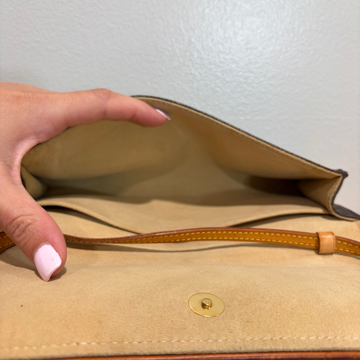 #110 LOUIS VUITTON Twin GM