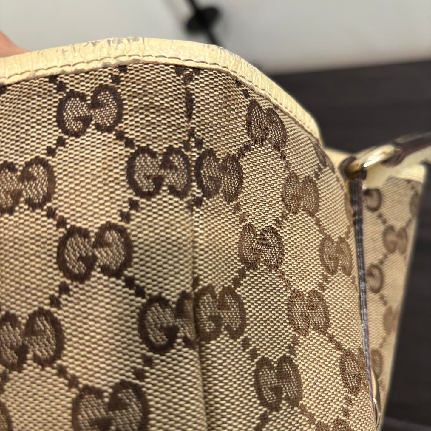 8873 GUCCI GG Canvas Charmy Tote