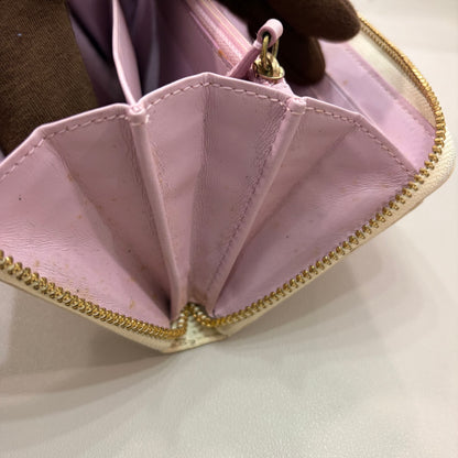 1215-08 COACH Zip Wallet