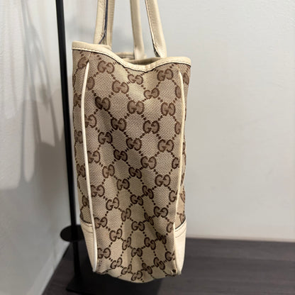 #9112 GUCCI Classic GG Signature Princy Medium