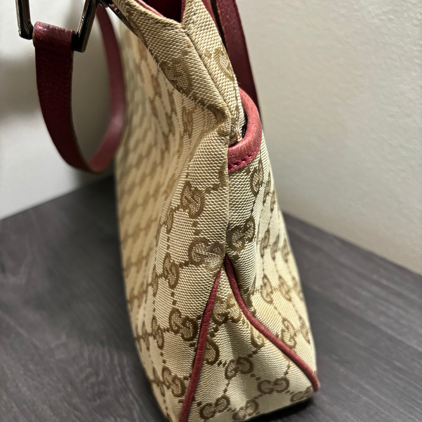 #237 Gucci Tote