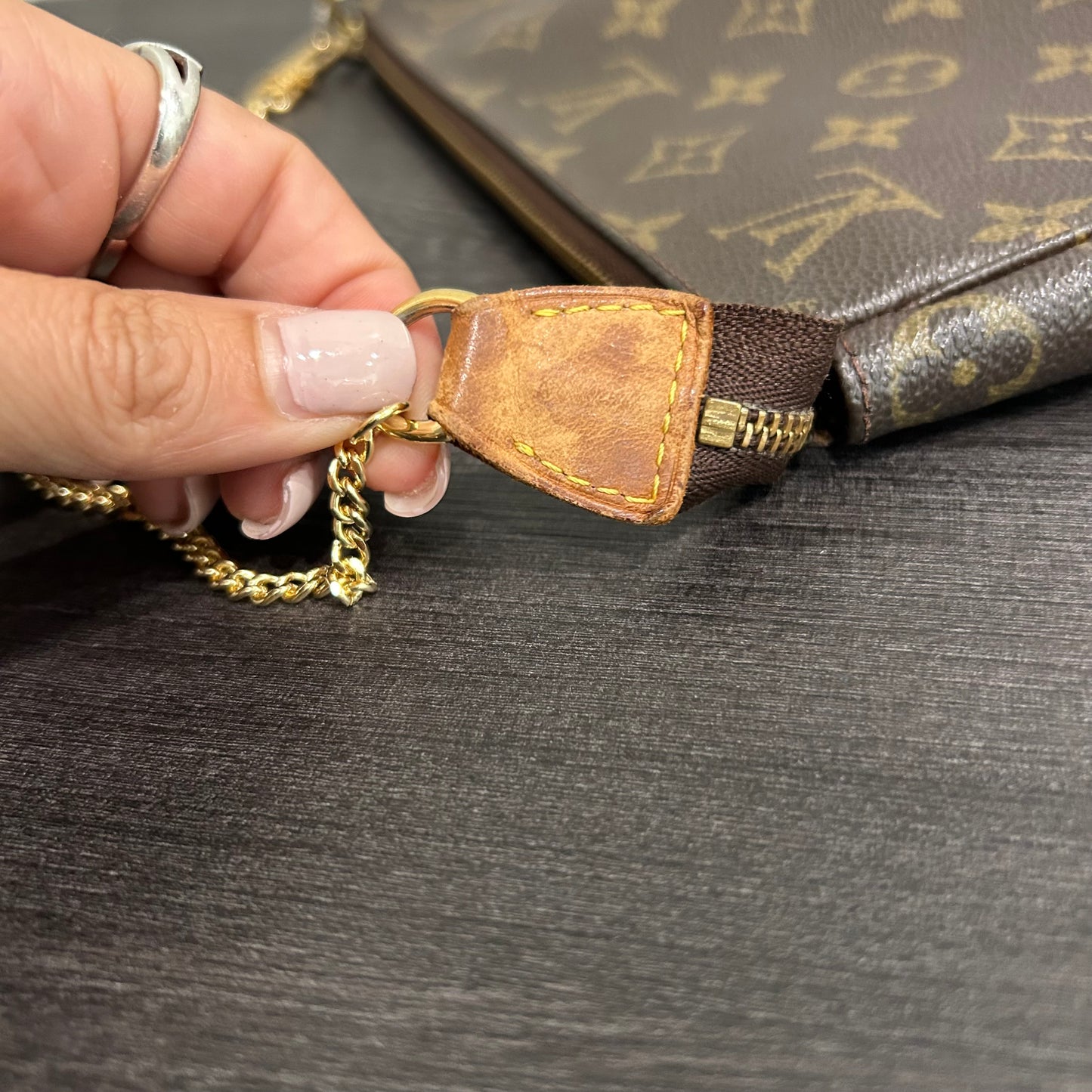CLEARANCE #1006 LOUIS VUITTON Monogram Pochette
