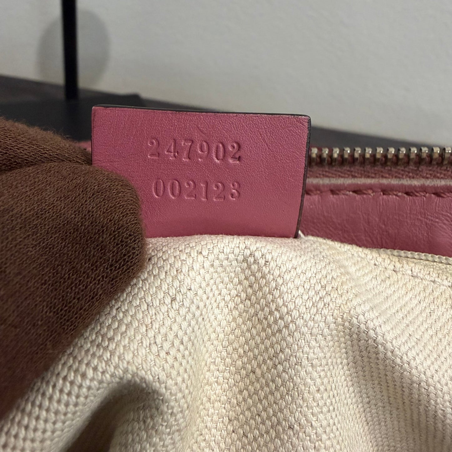 #9108 GUCCI Beige Canvas Sukey Bag