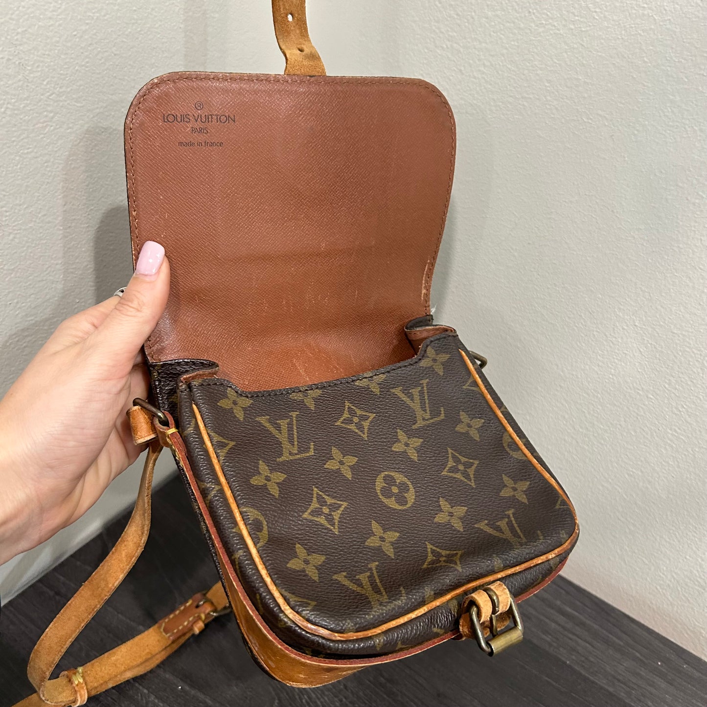 #728 LOUIS VUITTON Monogram Cartouchiere PM