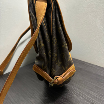 #245 LOUIS VUITTON Saumur 35 Crossbody