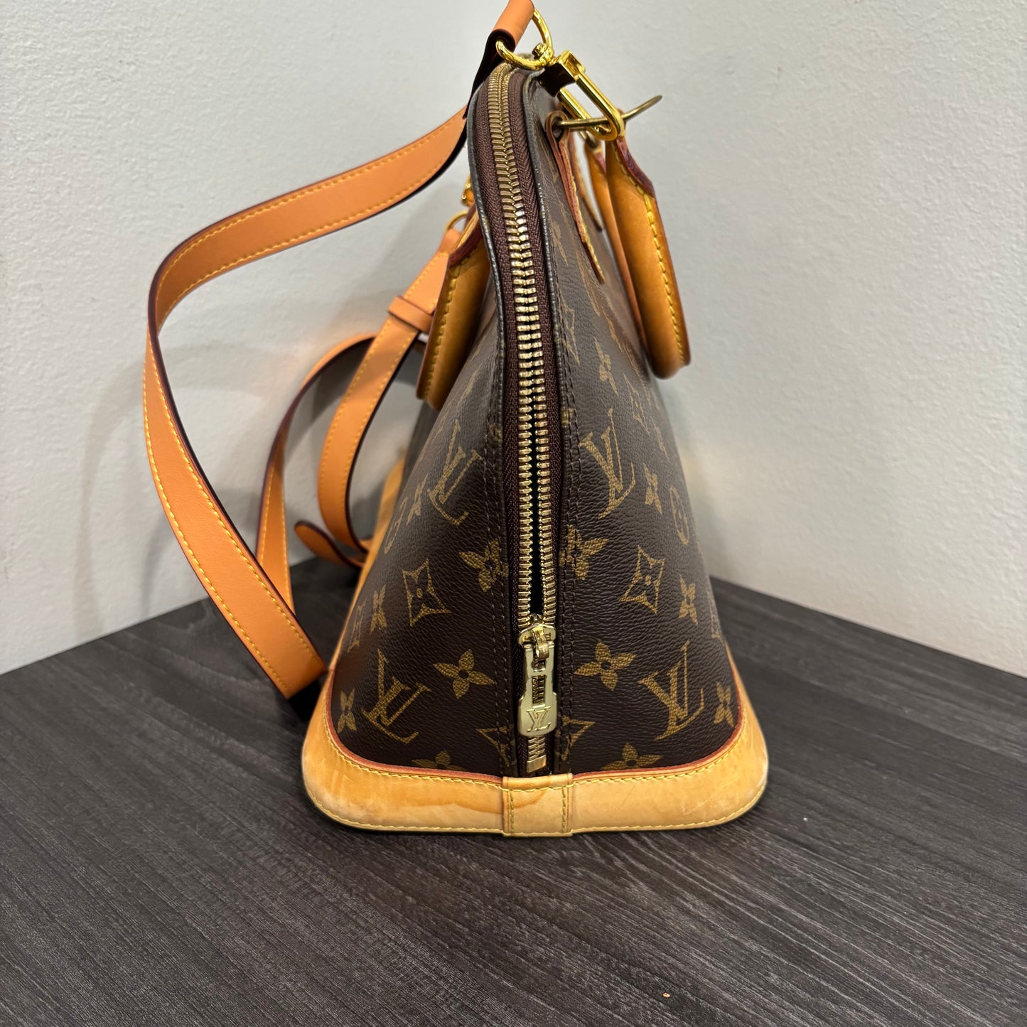 #349 LOUIS VUITTON Alma PM