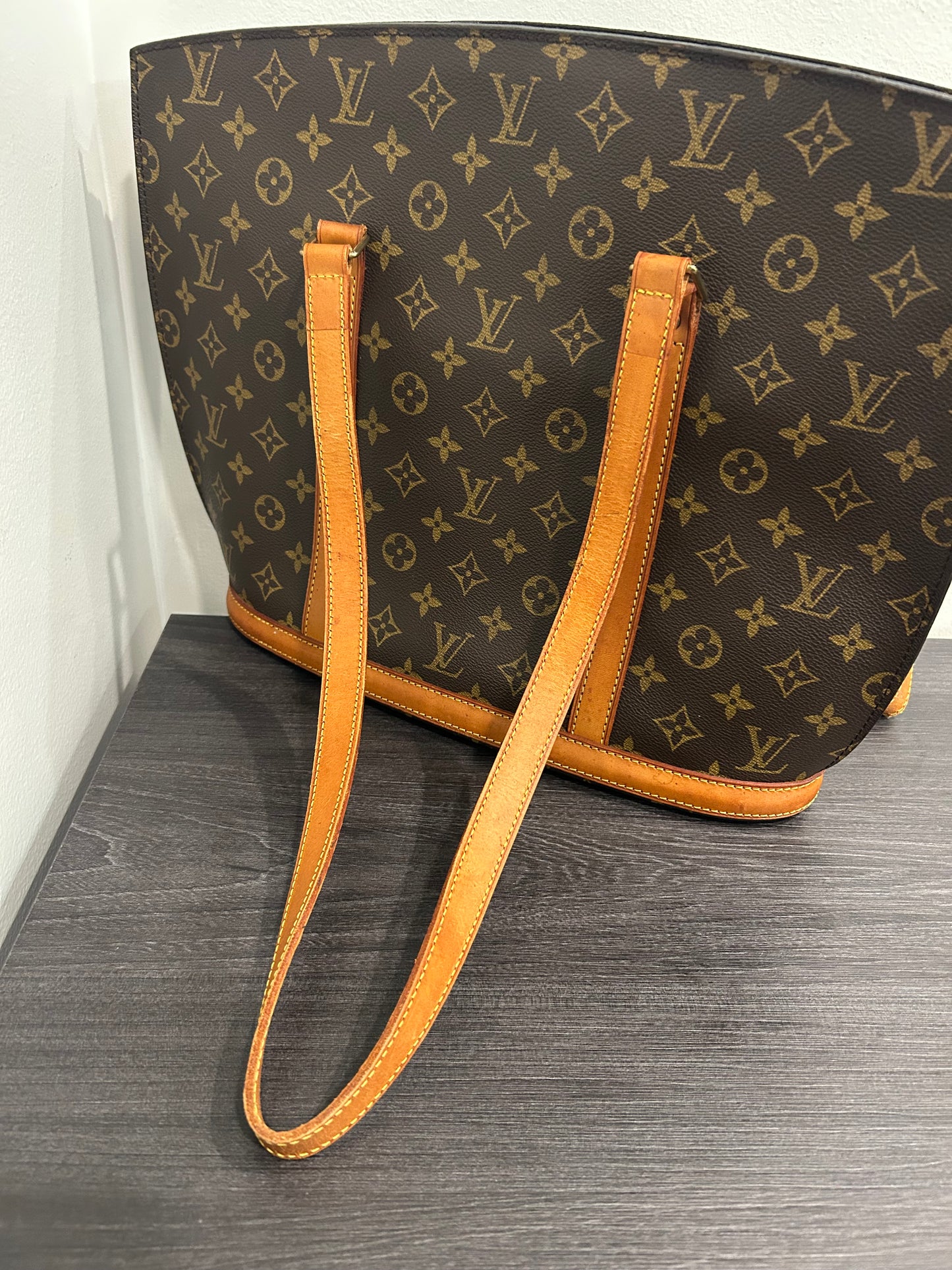 #301 LOUIS VUITTON Babylone Tote