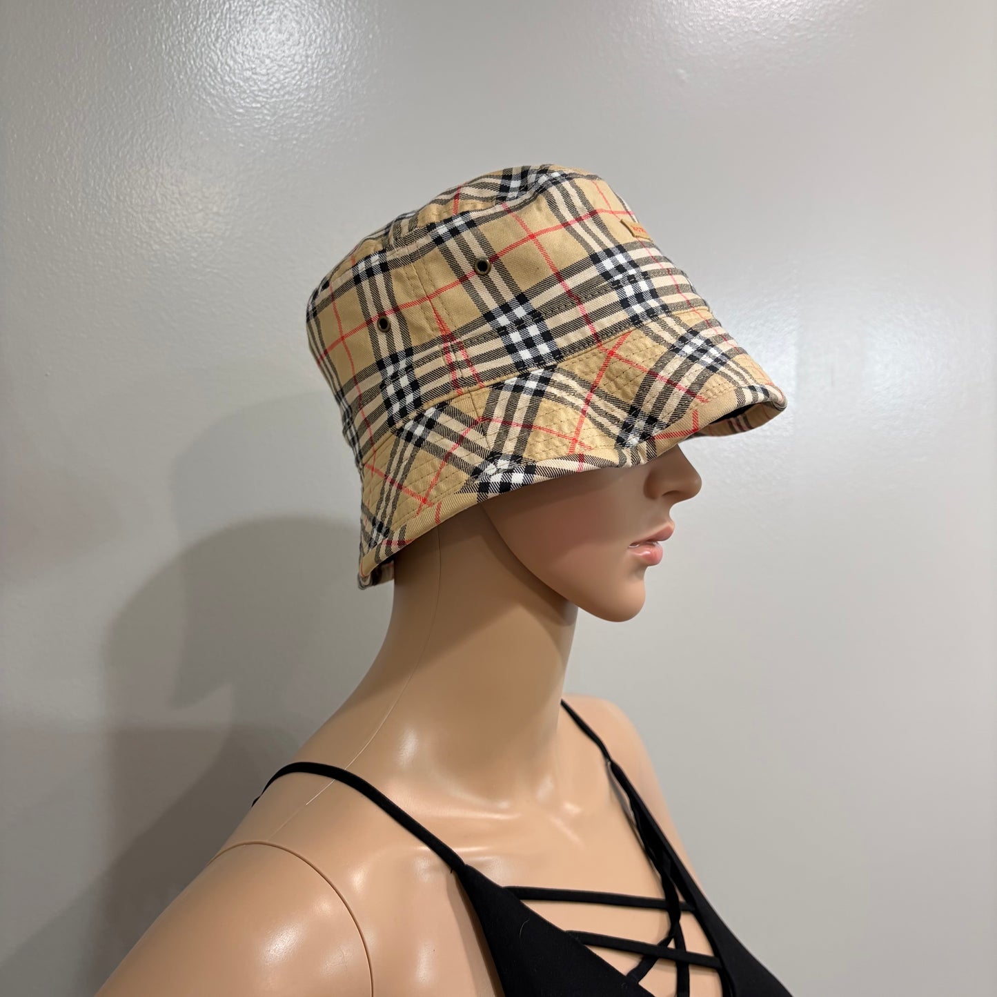 #3227 BURBERRY Reversible Hat