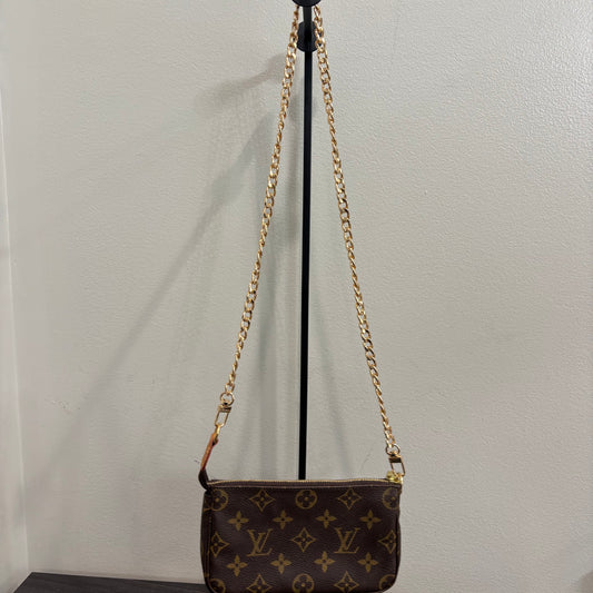 1117 LOUIS VUITTON Pochette