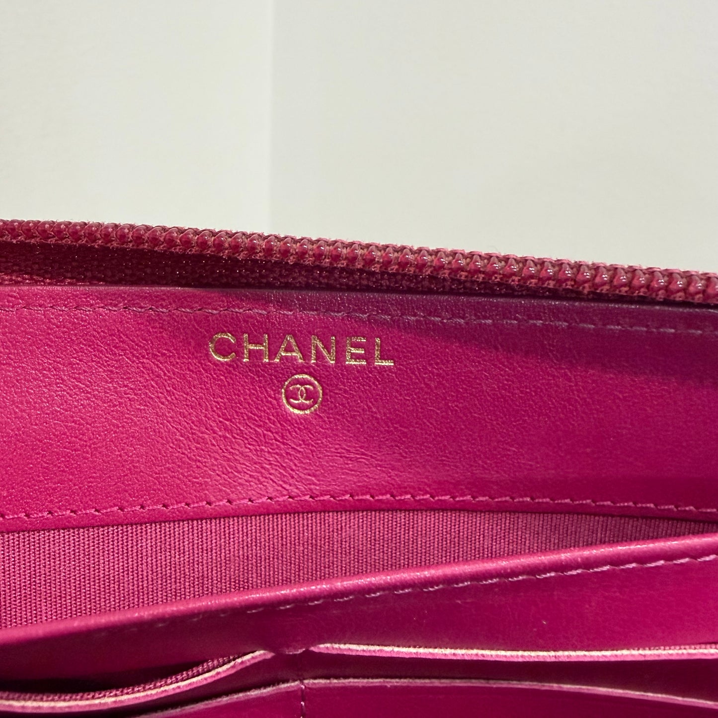 #1714 CHANEL Pink Zip Wallet