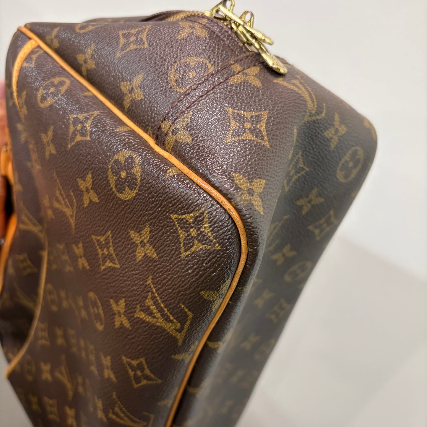 #1116 LOUIS VUITTON Monogram Deauville