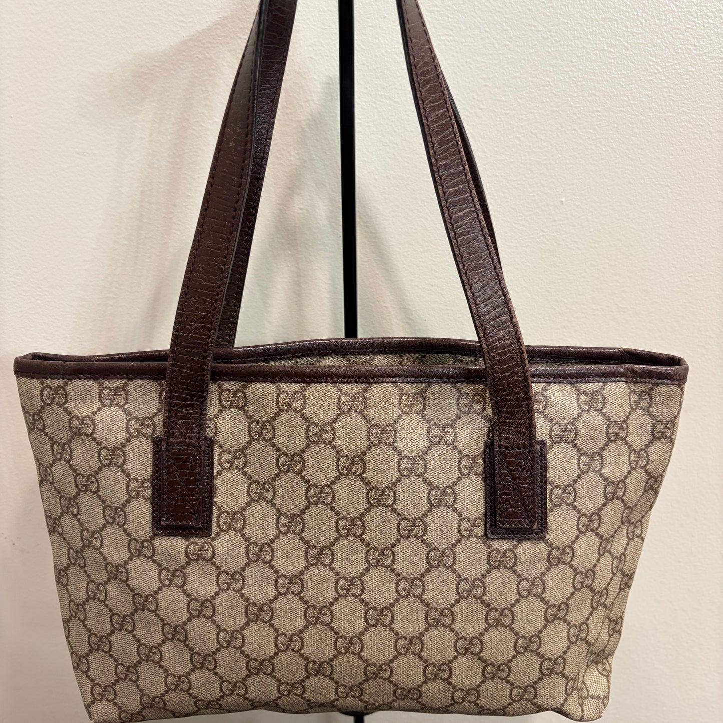 8915 GUCCI GG Tote