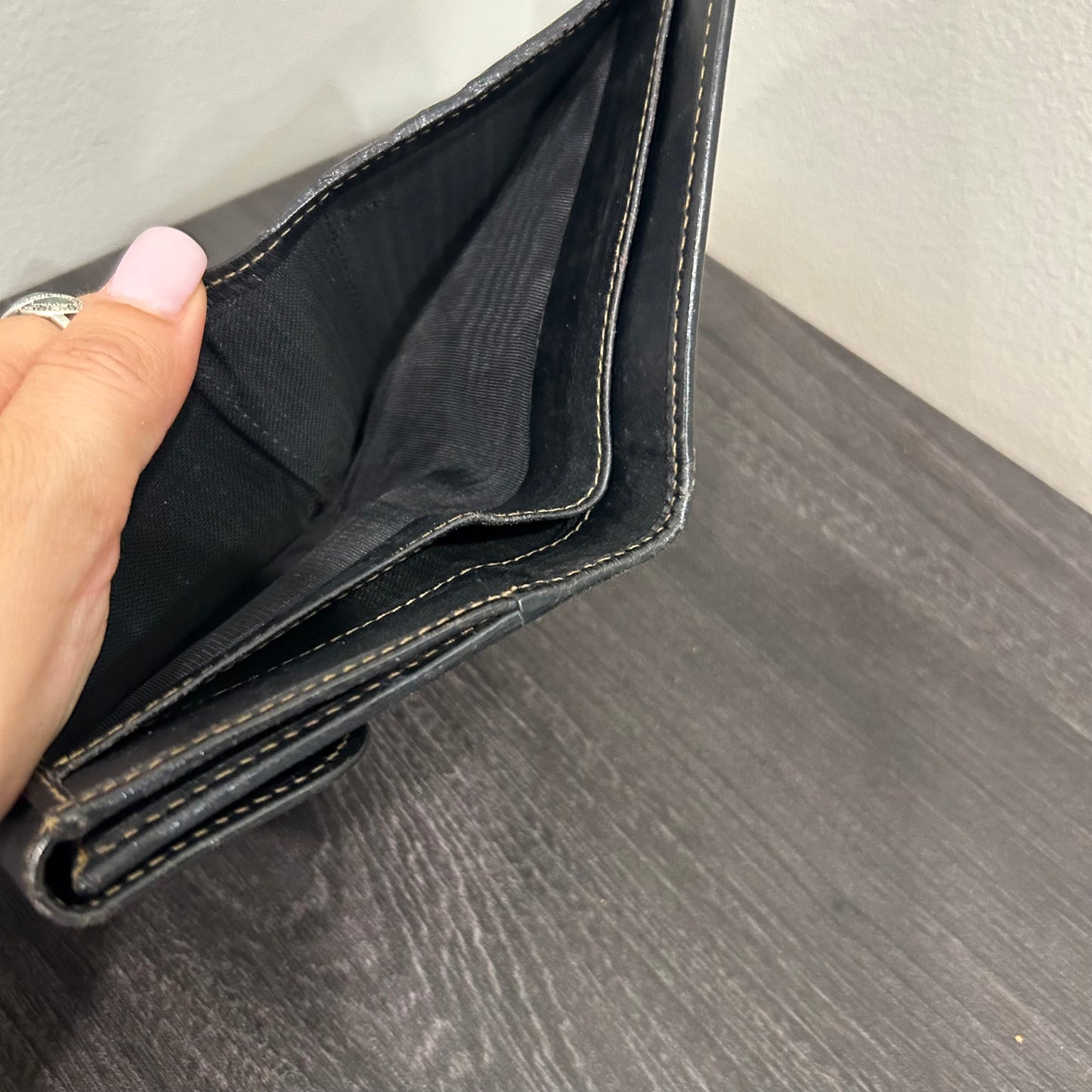 1054 FENDI Wallet