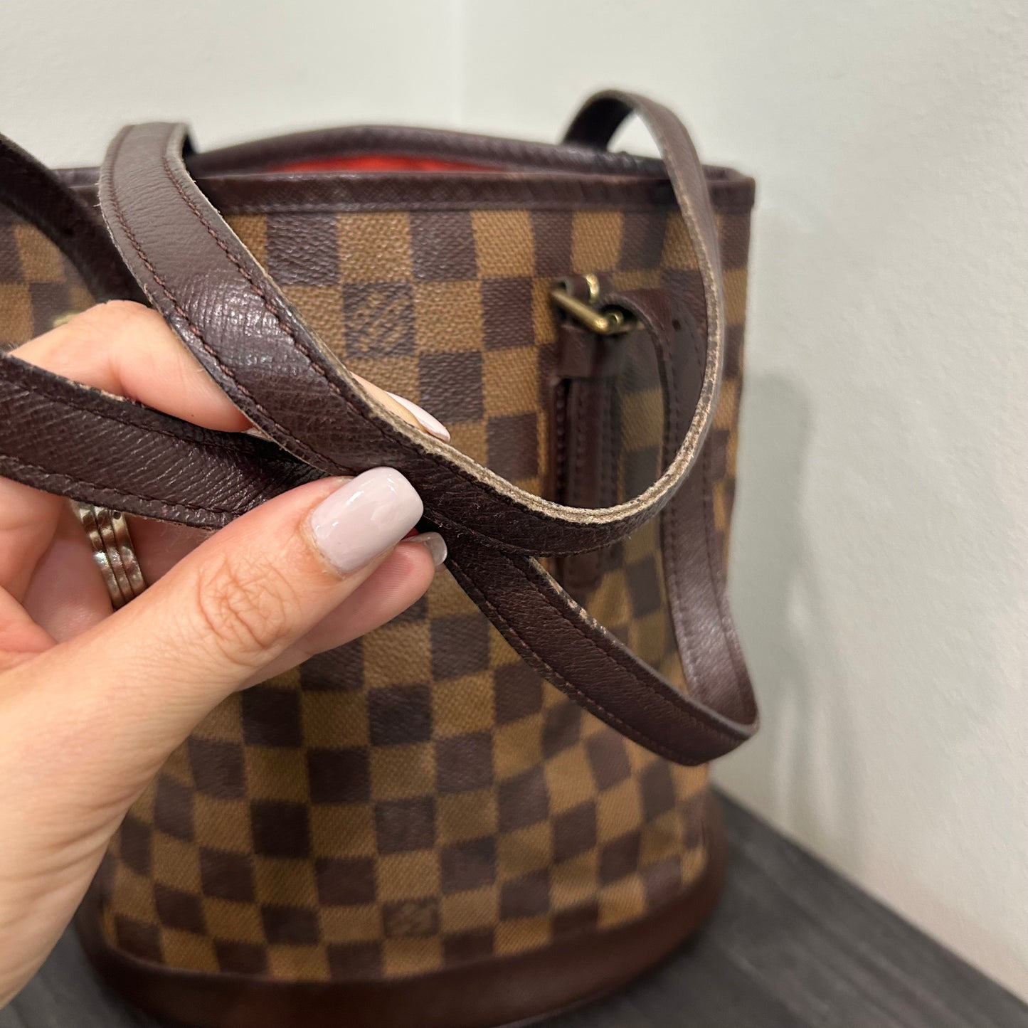 #405 LOUIS VUITTON Damier Bucket PM
