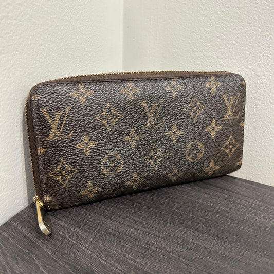 Louis Vuitton Zippy Wallet