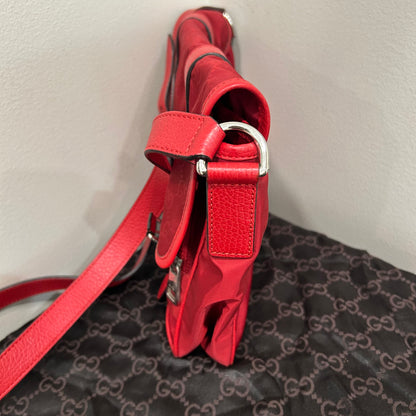#208 GUCCI Crossbody