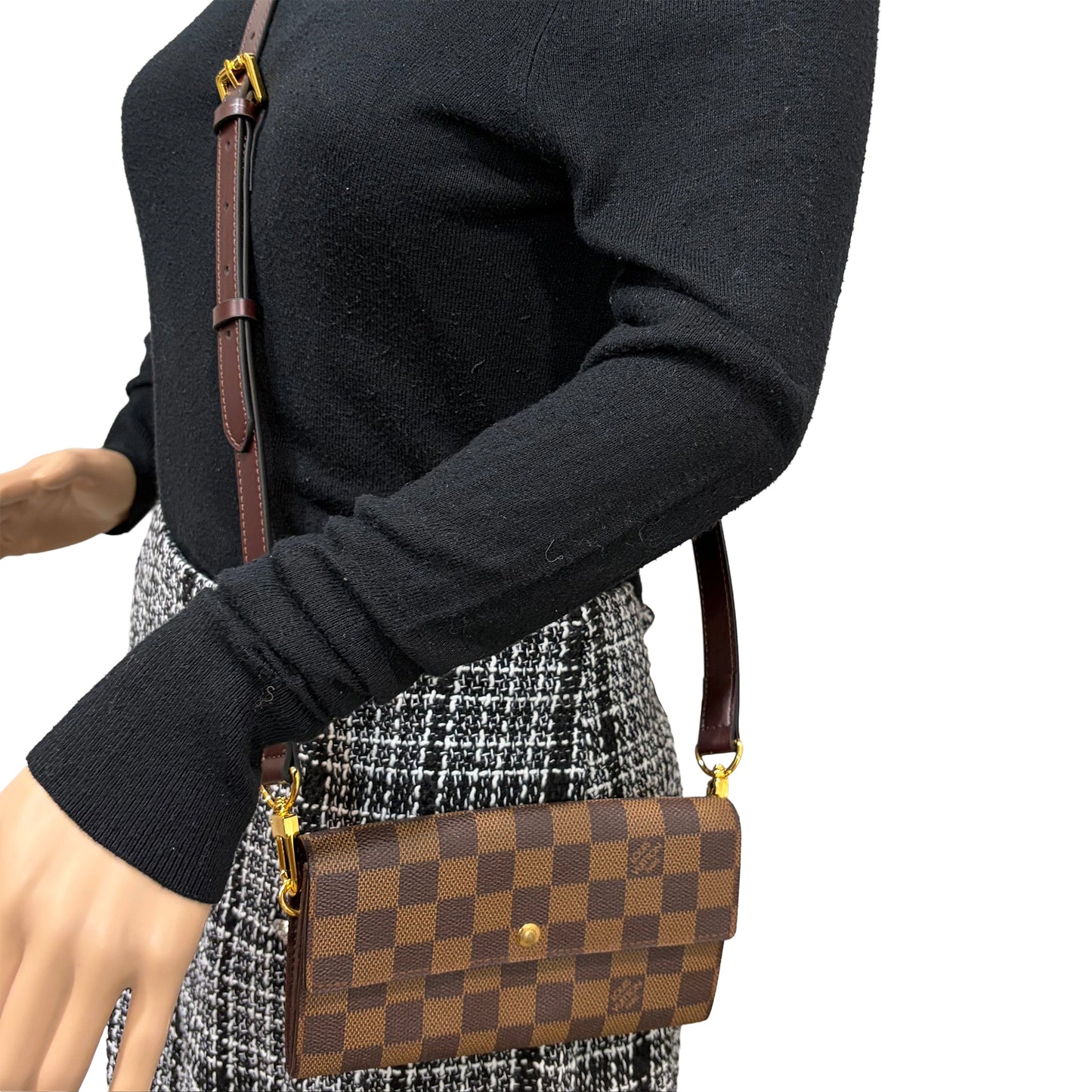 #1101-04 LOUIS VUITTON Damier Ebene Wallet with Removable Strap