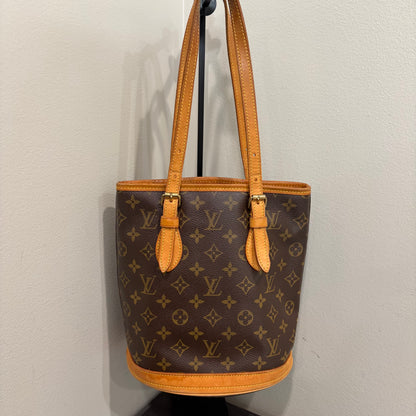 #1710 LOUIS VUITTON Monogram Bucket PM