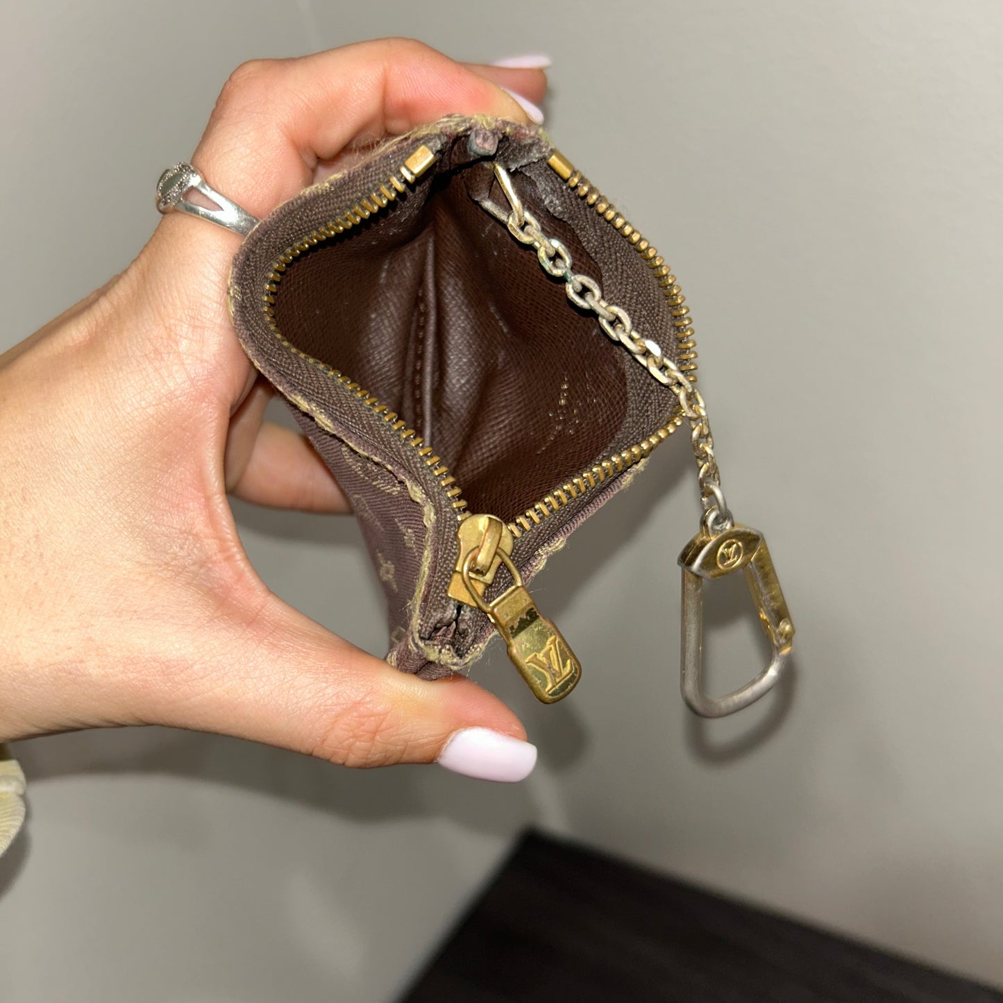 SOLD! Louis Vuitton Mini Lin Coin Purse