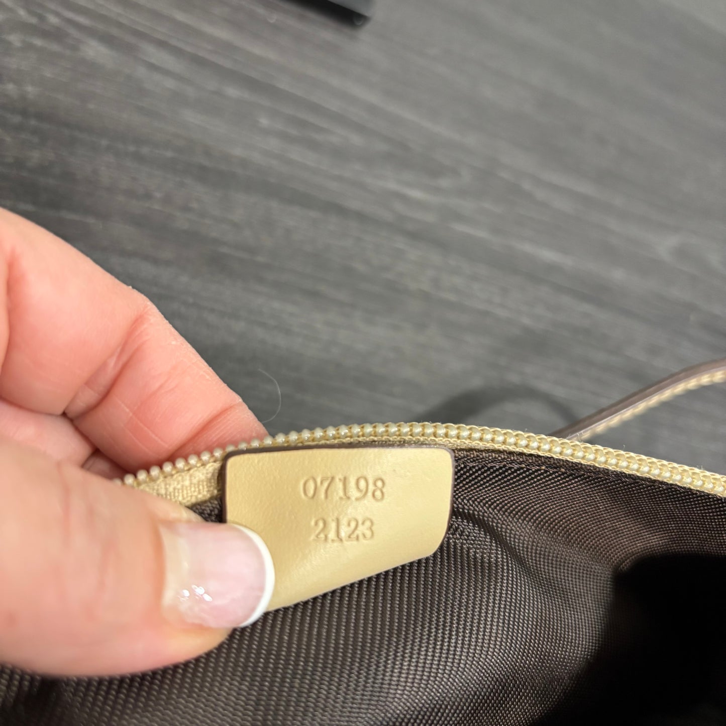 1107 GUCCI Light Brown Pochette