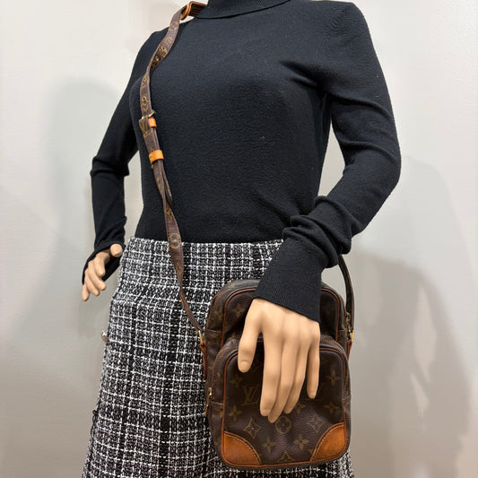 8911 LOUIS VUITTON Monogram Amazone MM Crossbody