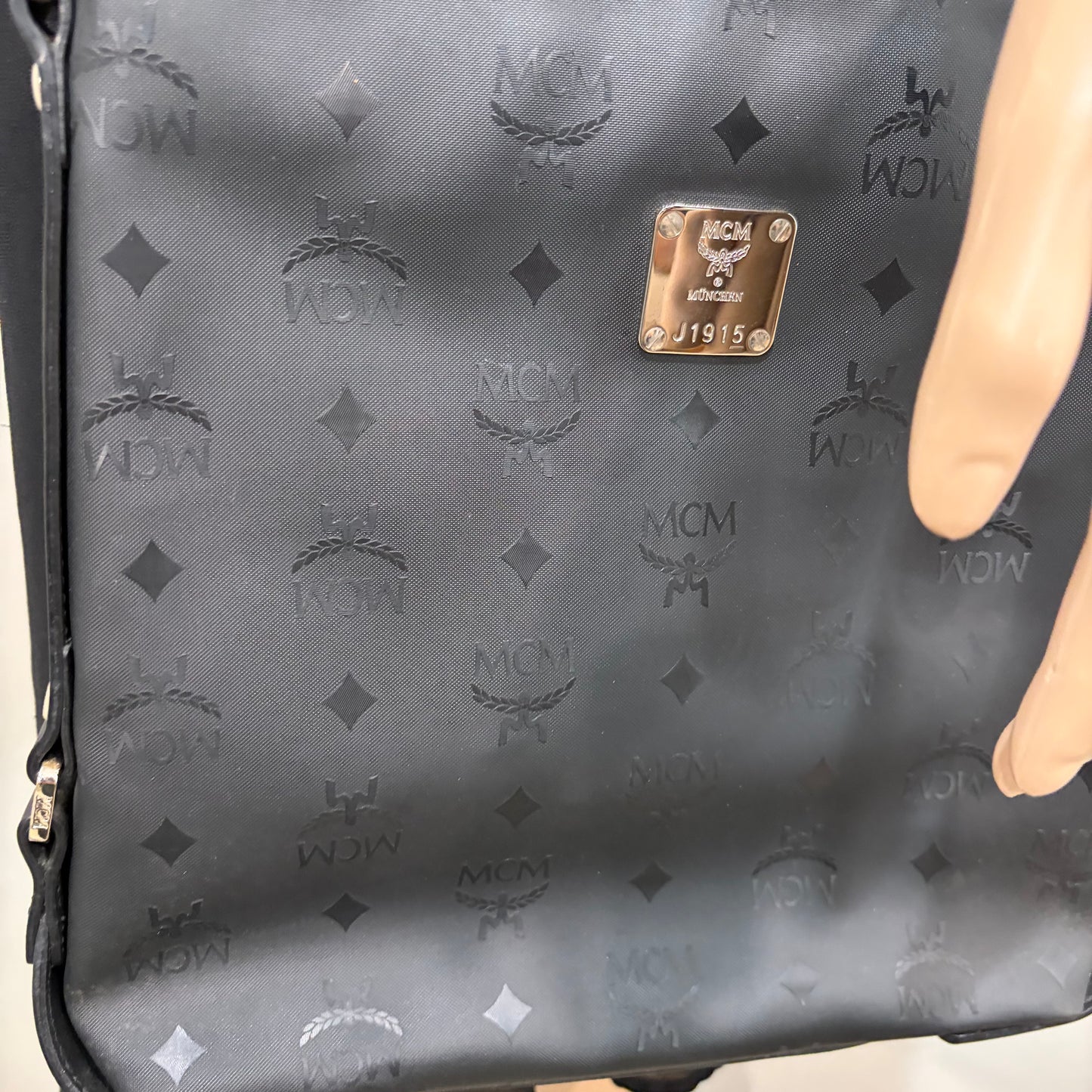#3208 MCM Unisex Black Messenger Bag