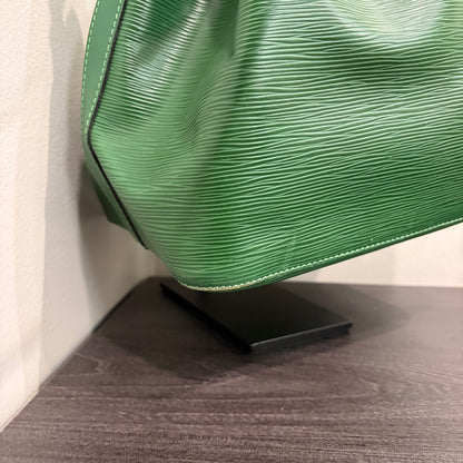 #8257 LOUIS VUITTON Green Petit Noe