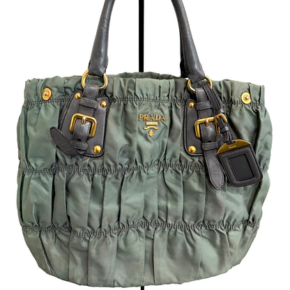 8852 PRADA Tessuto Nylon Gauffre