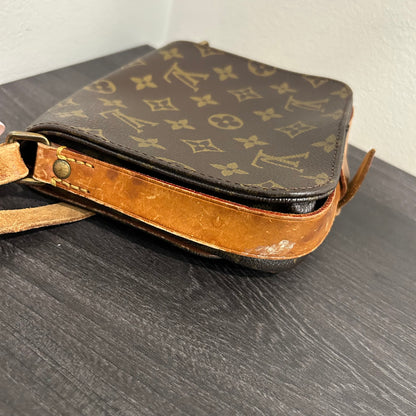 #728 LOUIS VUITTON Monogram Cartouchiere PM