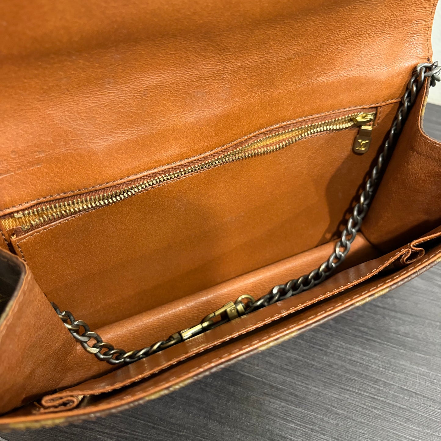 BF-07 LOUIS VUITTON Dame 26