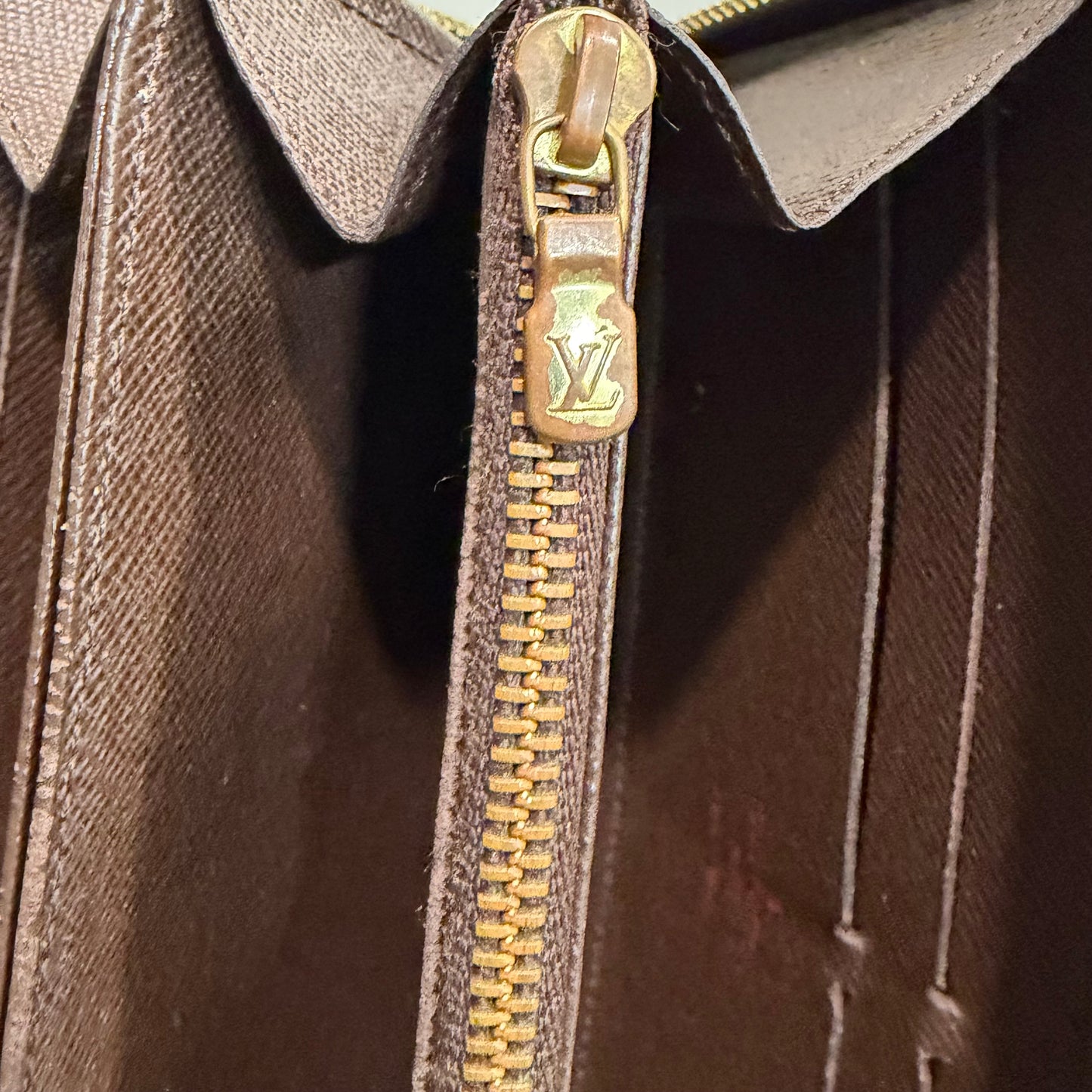 #1101-14 LOUIS VUITTON Damier Ebene Zip Wallet