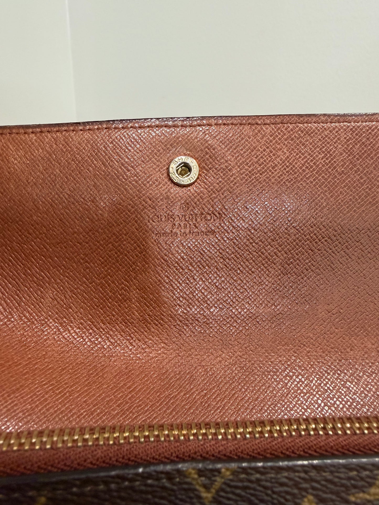 #1101-02 LOUIS VUITTON Monogram Wallet with Removable Chain